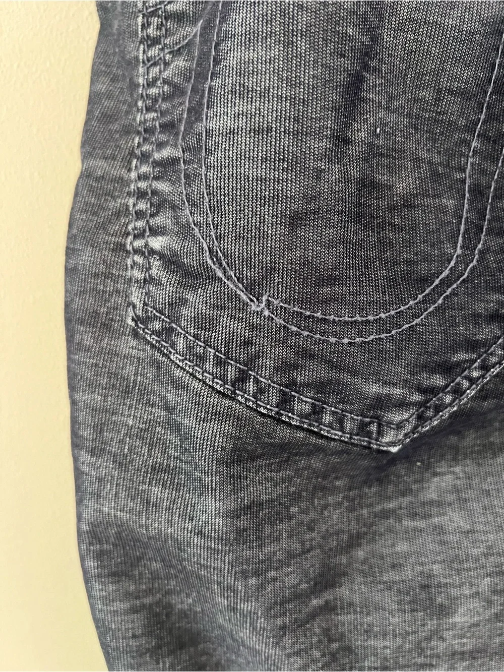 True Religion Men's gray corduroy Pants size 32 W 29 inseam